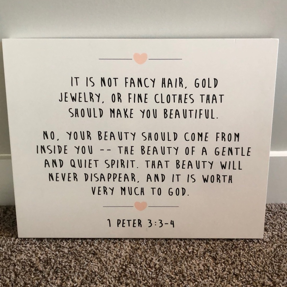hanging wall decor